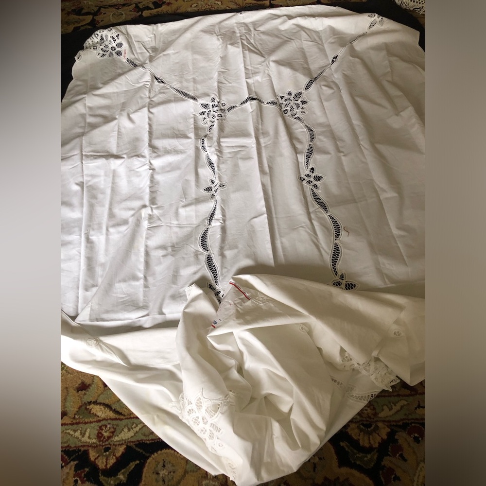 vintage and 100x60” cut thread work embroidery cotton white tablecloth Madeira
